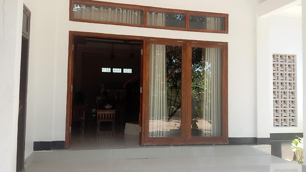 Warm Villas Lombok Kuta  Exterior foto